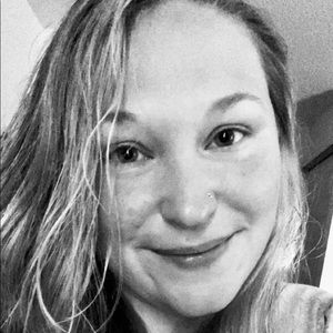 Meet your Posher, Madelyn